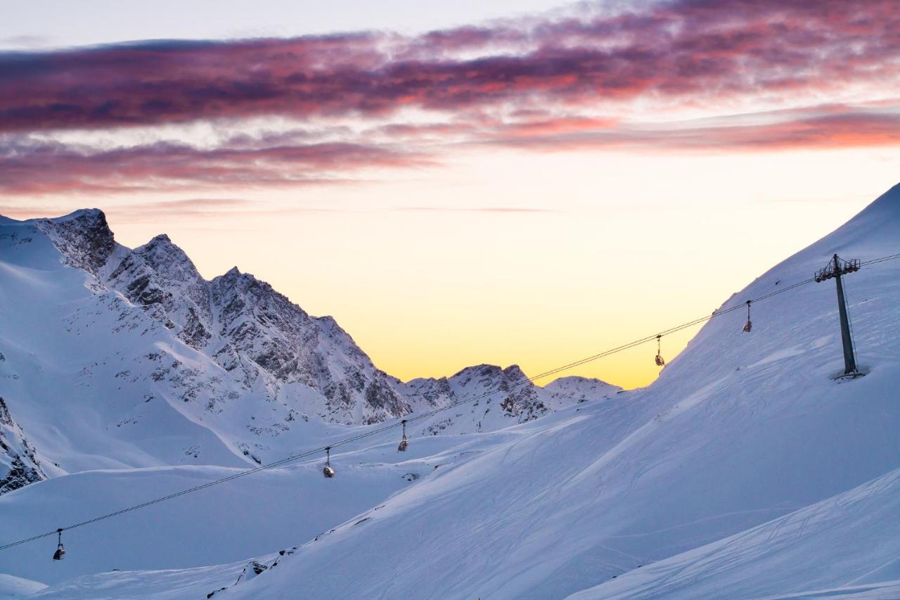 Sunny Valley Mountain Lodge بورمْيو المظهر الخارجي الصورة